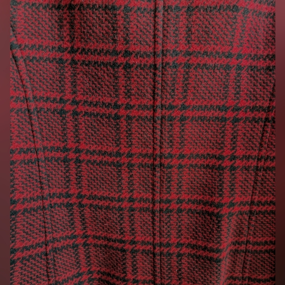 ✨HP✨ EUC....Talbots Red and BlackTimeless Classic Plaid Blazer Size 4 Petite - Picture 9 of 10